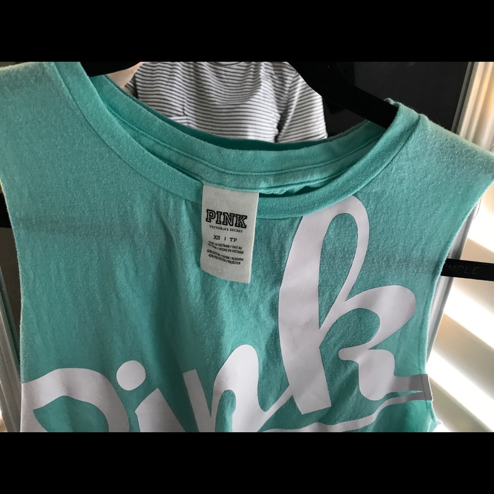 • Pink Blue Top • - Picture 5 of 5